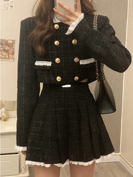 Осенний Французский винтажный комплект из двух предметов, женский черный Элегантный костюм с мини-юбкой с рюшами, Корейский модный офисный женский комплект на пуговицах 2023 г.